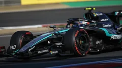 F1 2026: mikä on Mercedesin menestyksen salaisuus ja miksi muut tallit jäävät jälkeen